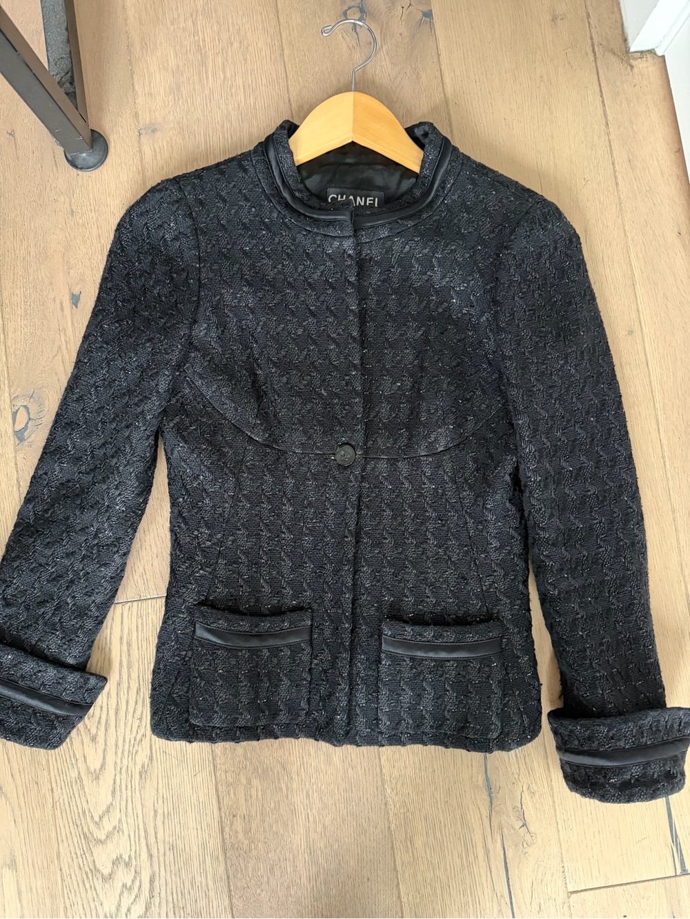 CHANEL Black Tweed Single-Button Suit Jacket